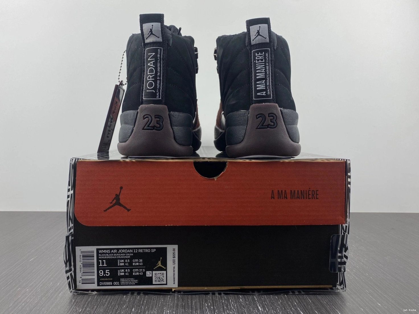 - 12 DV6989-001 Black Maniére A Ma Jordan Retro 0501